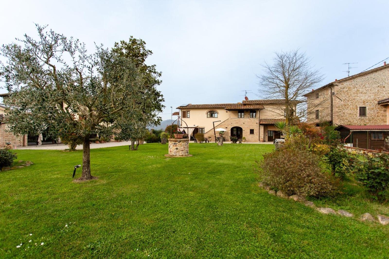 Podere Casenove Citerna Buitenkant foto